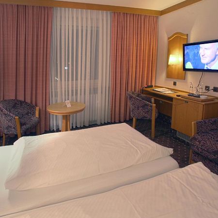 Hotel-Restaurant Esbach Hof كيتسينغن المظهر الخارجي الصورة
