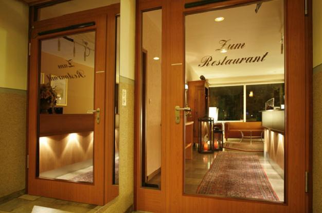 Hotel-Restaurant Esbach Hof كيتسينغن المظهر الخارجي الصورة